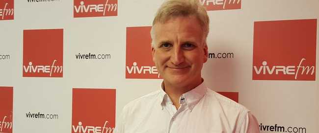 Chris Mann Vivre FM